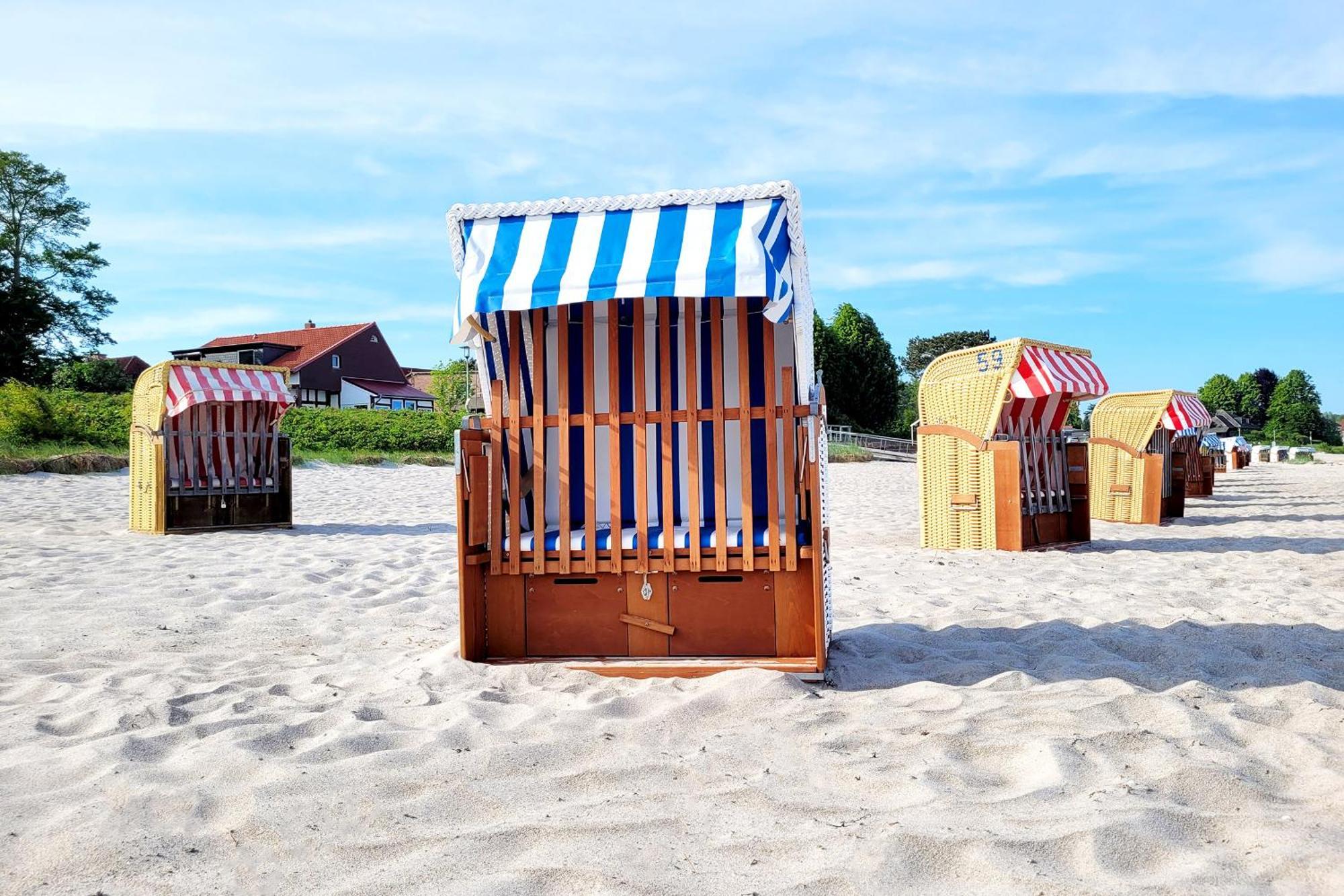 Nur 7 Gehminuten Zum Strand, Sehr Hochwertige Ferienwohnung Mit Terrasse In Ruhiger Lage, Inklusive Parkplatz Und Fahrradunterstellplatz Laesst Keine Wuensche Offen Scharbeutz Exteriér fotografie